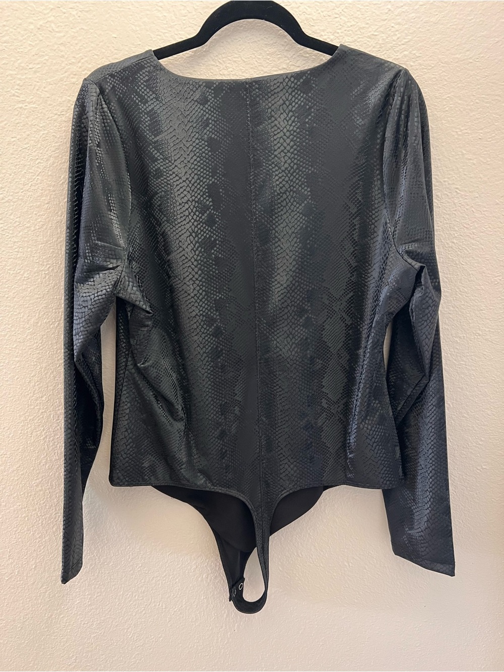 Good American New Womens Size 4 Black Faux Leather Snake Print Bodysuit - Picture 3 of 3